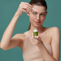 BasicLab - Esteticus - Rozświetlenie i Wyciszenie - Antyoksydacyjne Serum Wyrównujące z Witaminą C 15% - 30ml