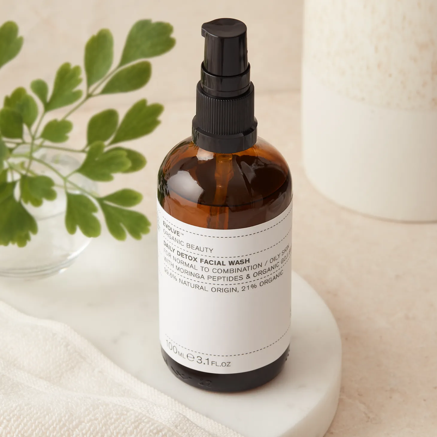 Evolve Organic Beauty - Daily Detox Facial Wash - Delikatny Codzienny Płyn do Mycia Twarzy - 100ml
