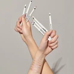 Unleashia - Pretty Easy Glitter Stick - Brokatowa Kredka do Oczu - 2 Flutter - 0,7g