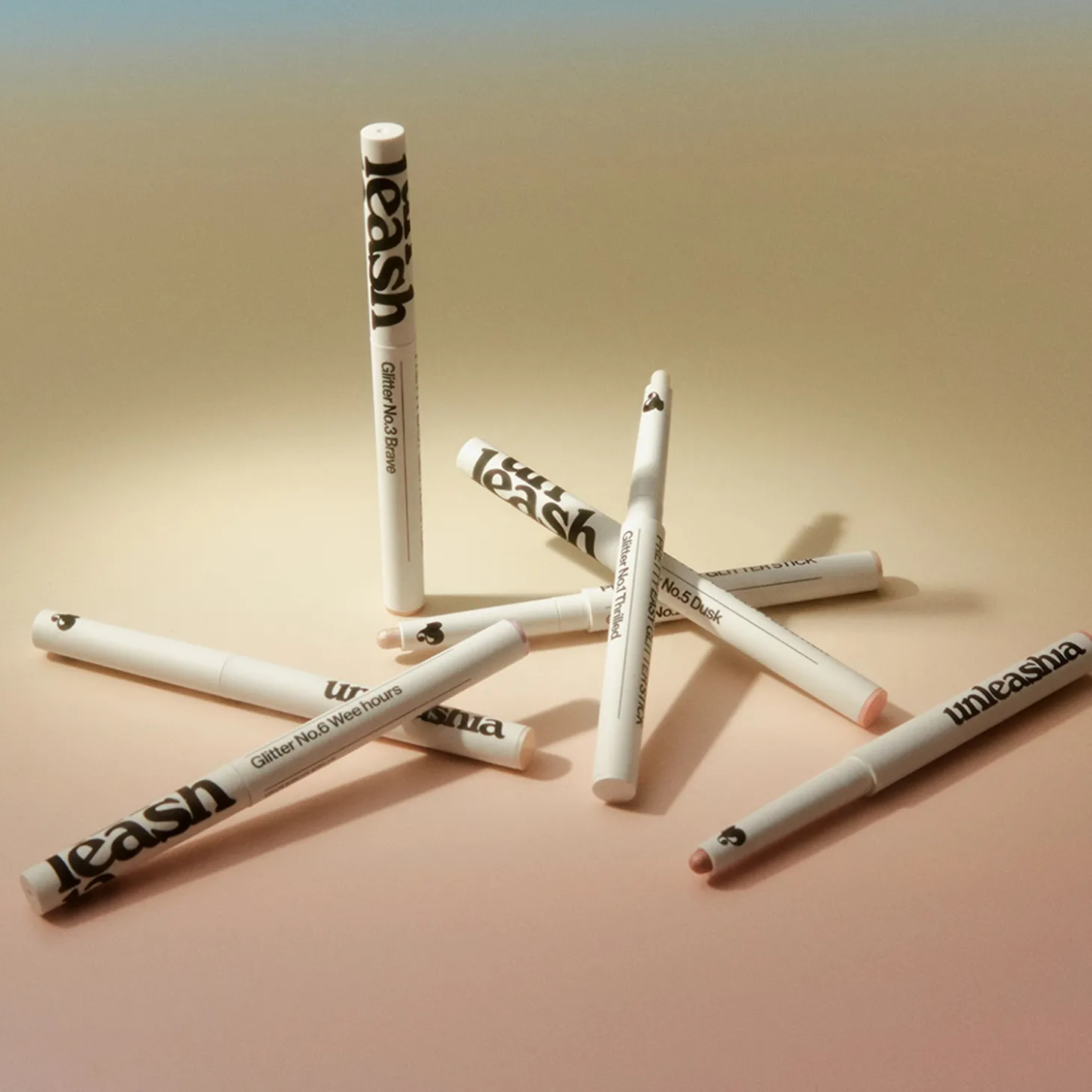 Unleashia - Pretty Easy Glitter Stick - Brokatowa Kredka do Oczu - 5 Dusk - 0,7g