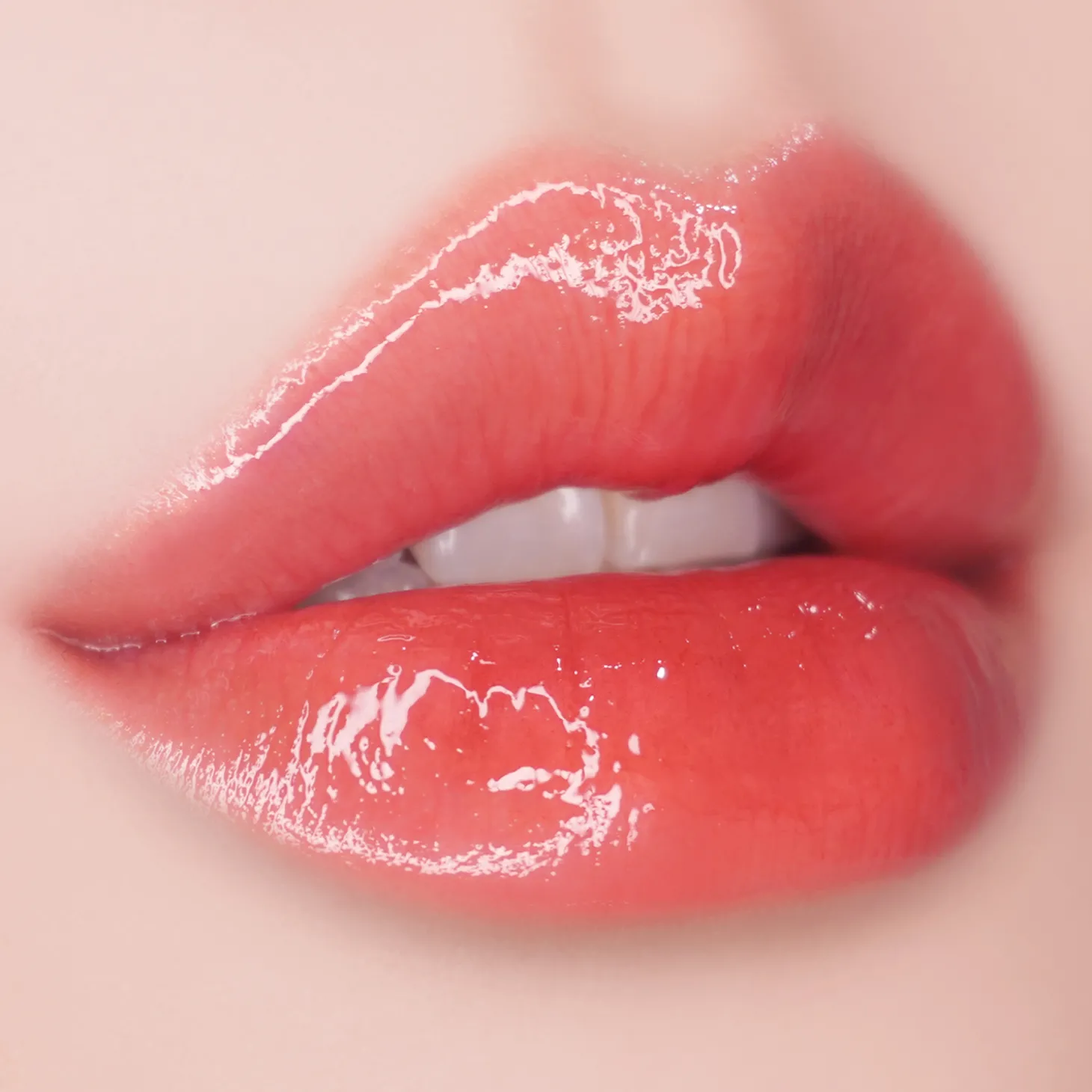 Unleashia - Sisua Popcorn Syrup Lip Plumper - Nawilżający Błyszczyk do Ust - No.3 Neon Guava - 3,8g